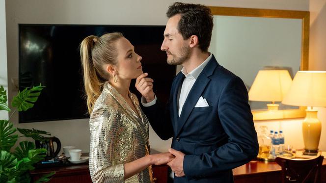 Barwy szczęścia, odc. 2521: Jowita (Magdalena Żak), Bonda (Maciej Kosmala) 