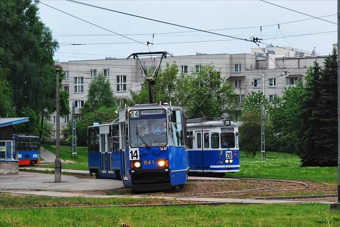 Pamiętają czasy Gierka i wożą krakowskich pasażerów od 48 lat. Tramwaje 105N przeżyły sześciu prezydentów! 