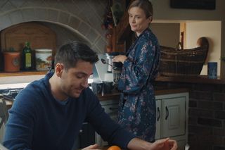 	M jak miłość odc. 1858. Dima (Michaił Pszeniczny), Julia (Marta Chodorowska) - dom w Grabinie