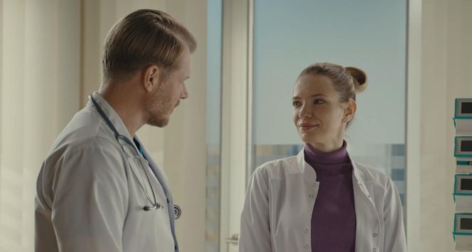  Na dobre i na złe, odcinek 955: Dominika po operacji wróci do pracy i zacznie się koszmar! Sprowokuje Begera do ataku - ZDJĘCIA, ZWIASTUN