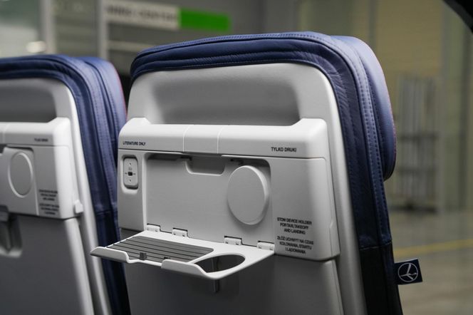 Nowe fotele dla LOT: polska fabryka Recaro zapewni komfort pasażerom