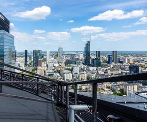 Panorama Warszawy z wieżowca Skyliner