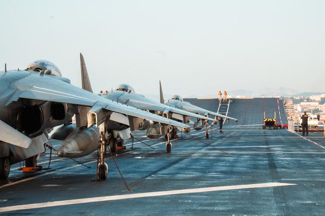 McDonnell Douglas AV-8B Harrier II