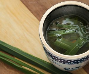 Napar z trawy cytrynowej. Zbija cholesterol, zapobiega miażdżycy i nie tylko