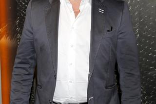 Marek Kondrat na nowym nagraniu zaskakuje. Jak dziś wygląda?