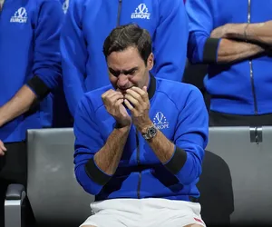 Roger Federer zalał się łzami. Nie wytrzymał kończąc znakomitą karierę! Wybitny sportowiec już nie wróci na kort
