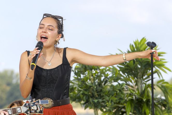 Zalia podbija scenę i serca fanów. Dlaczego mówi o niej cała Polska?