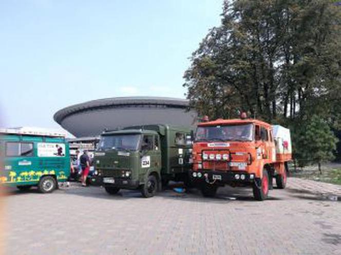 Mogły trafić na złom. Nie trafią, bo ruszają do Irlandii.