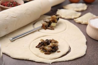 Te pierogi są ulubieńcami w moim domu. Idealnie aromatyczne i delikatne