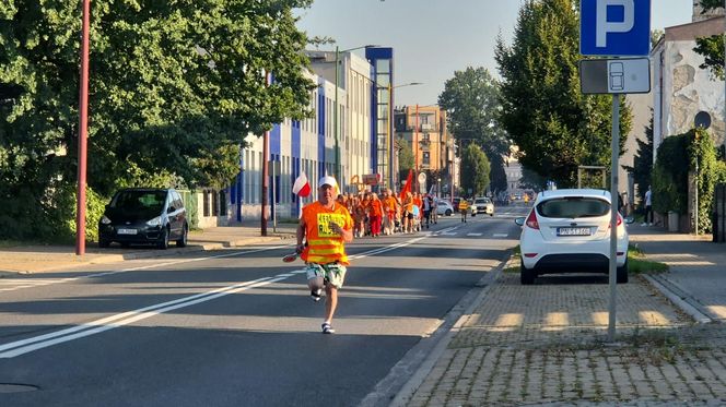 Ruszyli! Kaliska Pielgrzymka już w drodze na Jasną Górę.