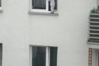 3-latek chodził po parapecie bloku w Kielcach! Szokujące nagranie z Kielc [ZDJĘCIA]