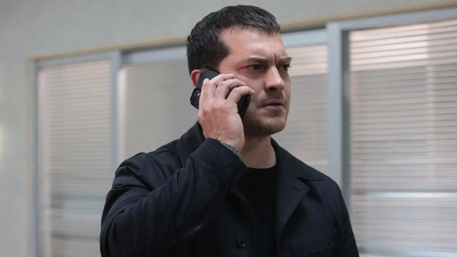 10. "Gaddar"