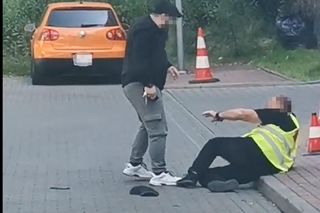 Dostawca jedzenia pobił ochroniarza w Warszawie! Poszło o parkowanie na Ochocie 