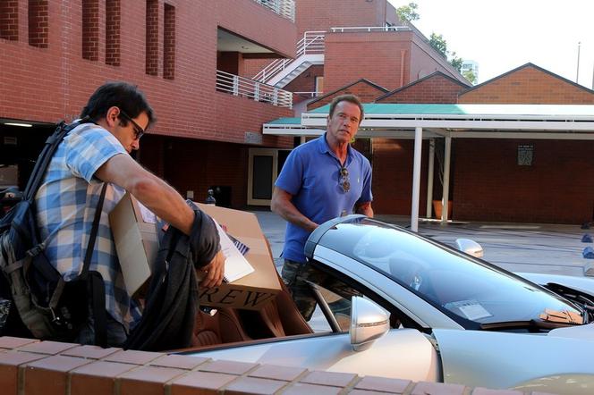 Arnold Schwarzenegger jeździ Bugatti Veyron