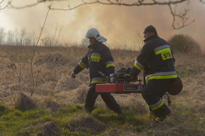 Groźny pożar w Białobrzegach