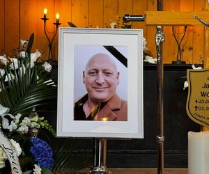 Pogrzeb Jacka Wójcika z Królowych życia. Bliscy żegnają gwiazdora TTV