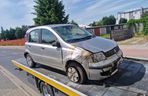 Złamał dożywotni zakaz. Po dachowaniu w pow. górowskim porzucił auto i poszedł pieszo