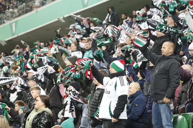 Legia Warszawa - Lech Poznań: Zdjęcia kibiców z klasyku i 13. kolejki PKO BP Ekstraklasy