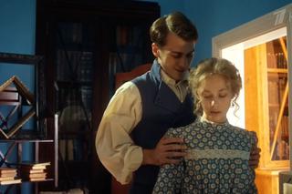 	Cena wolności. Polina (Tatjana Babienkowa), Dymitr (Artem Kryłow)