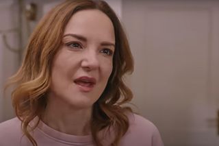 Wichrowe wzgórze. Songul wyląduje na ulicy! 