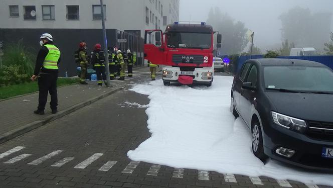 Pożar aut w garażu podziemnym przy ul.Górczewskiej w Warszawie