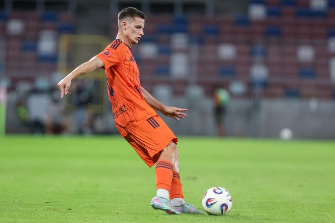 Górnik Zabrze - Termalica Nieciecza. Niesamowita atmosfera na Arenie Zabrze! Kibice Górnika dopingują swoją drużynę