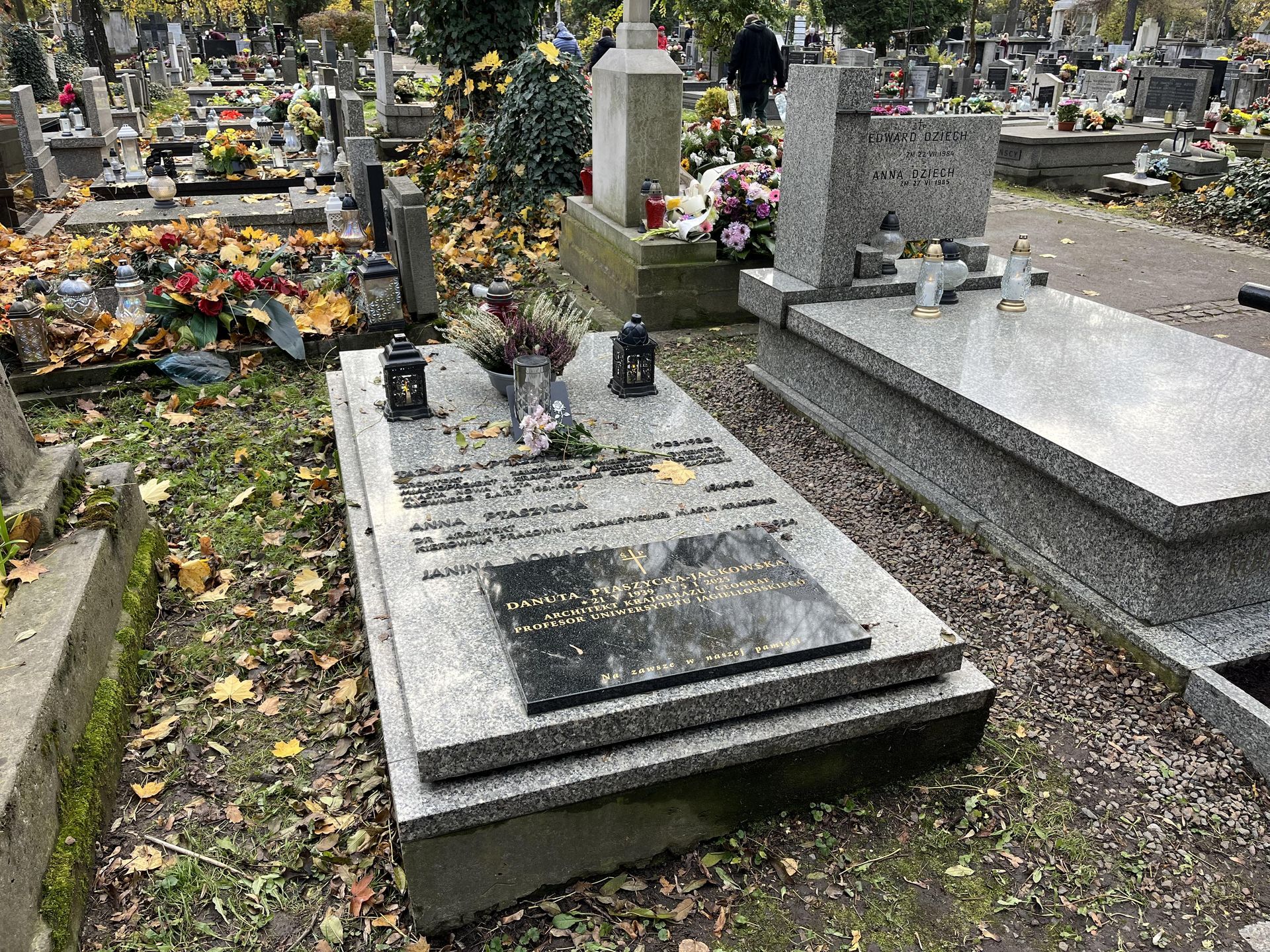 Groby architektów na krakowskich cmentarzach