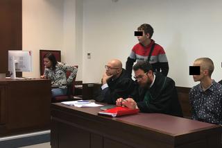 Chełm: Krwawy horror na ulicy. Skatowany mężczyzna nie żyje