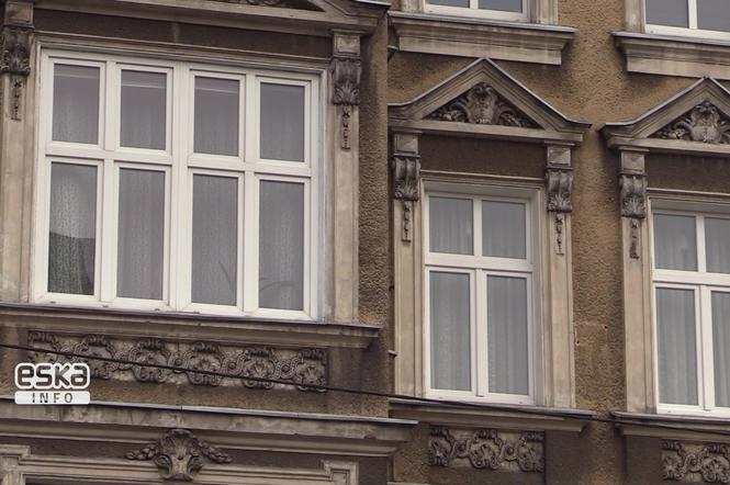 Nowe okna w szczecińskich kamienicach