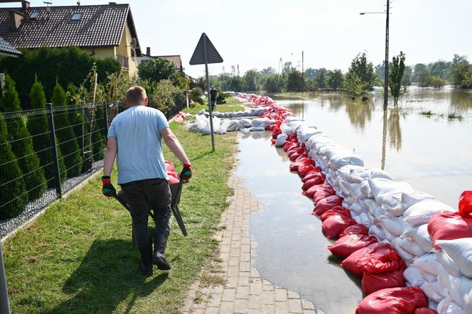 Tak wygląda Oława w czasach powodzi 2024 roku. Poruszający materiał