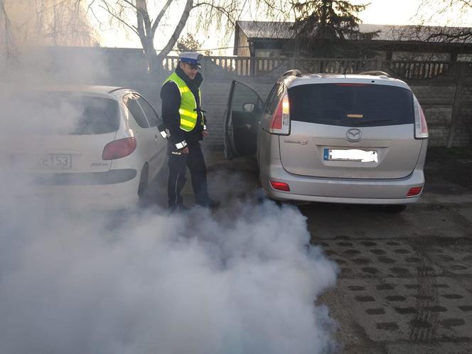 Wielki dym na ulicach Poznania. "To mazda na eko groszek