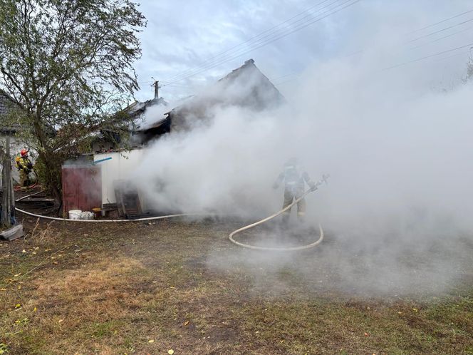 Pożar garażu przy ul. Gruszowskiej w Dąbrowie Tarnowskiej