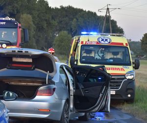 Trzy osoby poszkodowane w wypadku niedaleko Kościana. Policja wyjaśnia kto zawinił