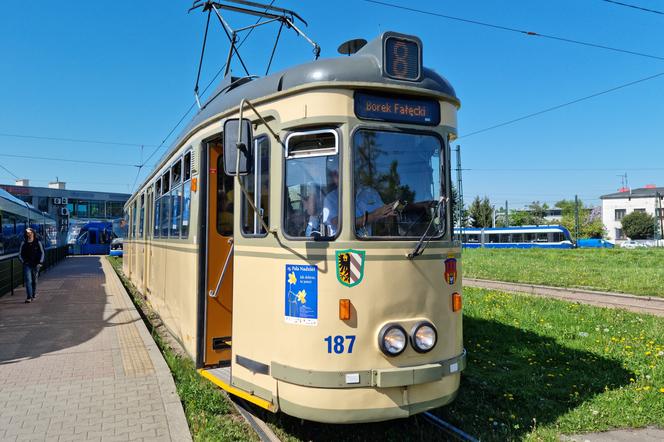 Żonkilowy tramwaj ponownie kursuje po Krakowie
