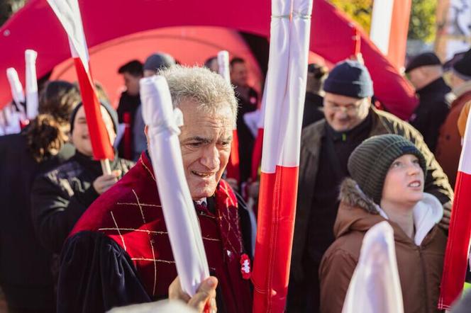 Kilka tysięcy uczestników przeszło ulicami miast. Trójmiejskie obchody Święta Niepodległości 