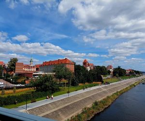 Pracownicy instytucji kultury w Toruniu sprawdzą, czy w 32 godziny uda im się zrobić tyle, co w 40. Rusza pilotaż skróconego czasu pracy