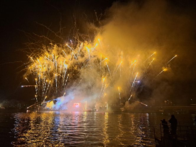Małopolskie Królewskie Widowisko na Wiśle w ramach 24. Parady Smoków