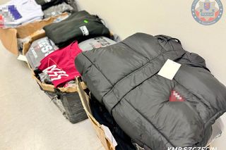 Policjanci zabezpieczyli setki podróbek