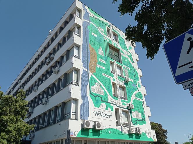 Mural na murze i neon na dachu, czyli dzielnica Wawer świętuje 70-lat w Warszawie