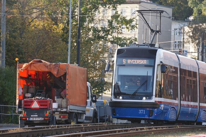 Ruszyła naprawa mostu Bernardyńskiego. Kierowcy autobusów nie mają łatwego życia