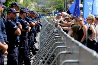Protest demontracja obrona sądów sejm 