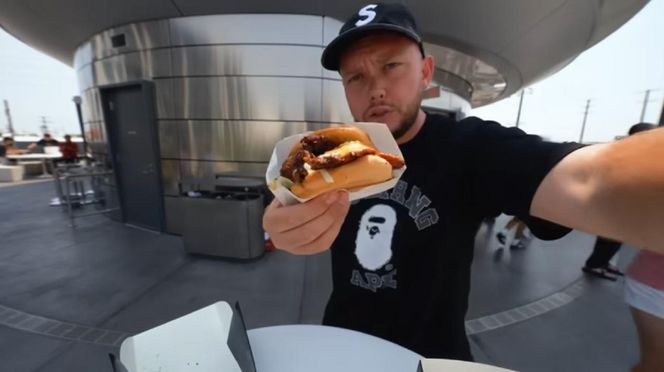 Książulo odwiedził restaurację Elona Muska. Tyle zapłacił za zamówienie. Dużo?