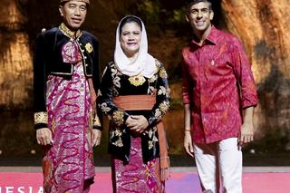  Światowi przywódcy zaszaleli z koszulami! Balijskie kreacje na G20, musisz to zobaczyć