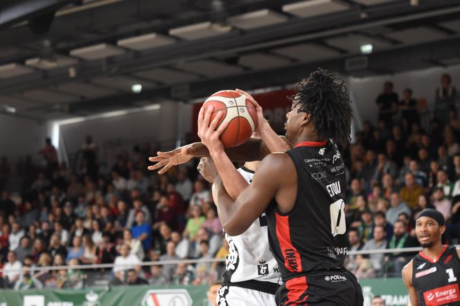 Legia Warszawa wygrała 87:76 z Energą Czarnymi Słupsk