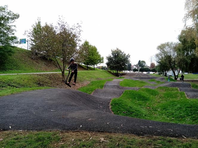 Pumptrack w Chorzowie. Takiej atrakcji nie ma w całym mieście! [ZDJĘCIA]