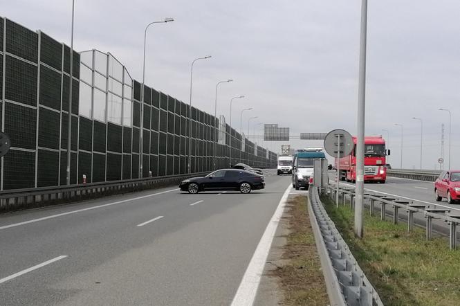 Prowadził TIR-a na karcie szefa i doprowadził do kolizji. Inspektorzy ITD ujawnili poważne naruszenie