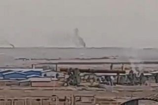 Izraelski dron zaatakował jeden z zakładów na polach gazowych na południu Iran, doszło do potężnego wybuchu i pożaru.