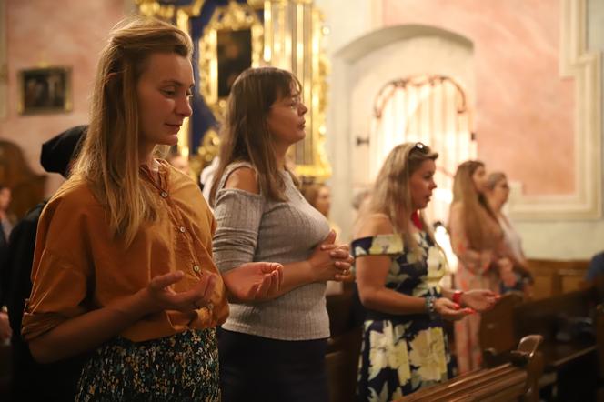 Msza święta dla singli w Krakowie. Najpierw modlitwa, a później potańcówka