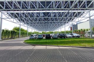 Życie w Architekturze 2025. Budowa instalacji fotowoltaicznej o mocy 210,6 kW na konstrukcji wsporczej nad powierzchnią parkingu dla samochodów osobowych dla potrzeb własnych browaru. Architekt Renata Janusz