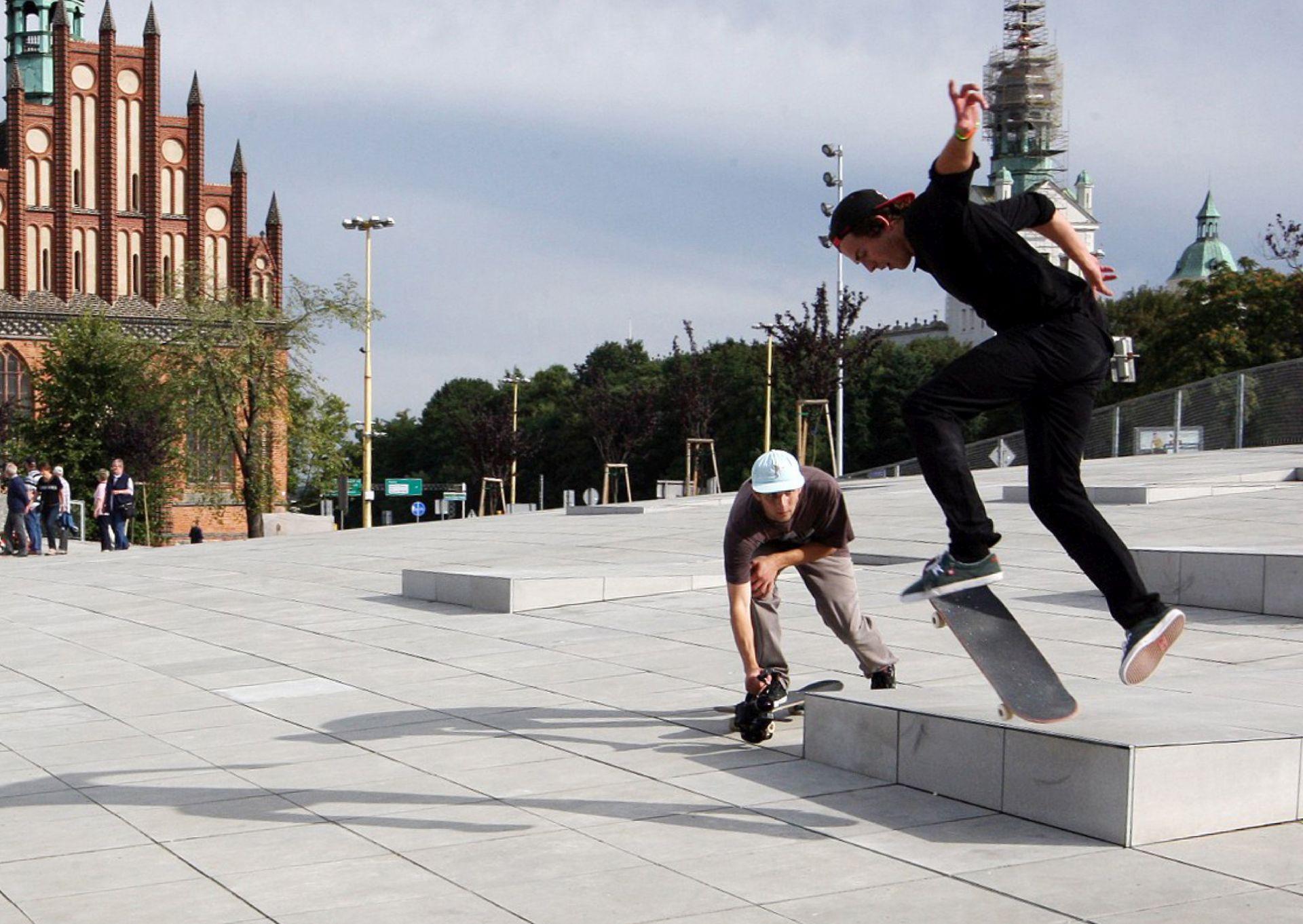 Plac Solidarności w Szczecinie: będzie więcej drzew i zbiornik retencyjny